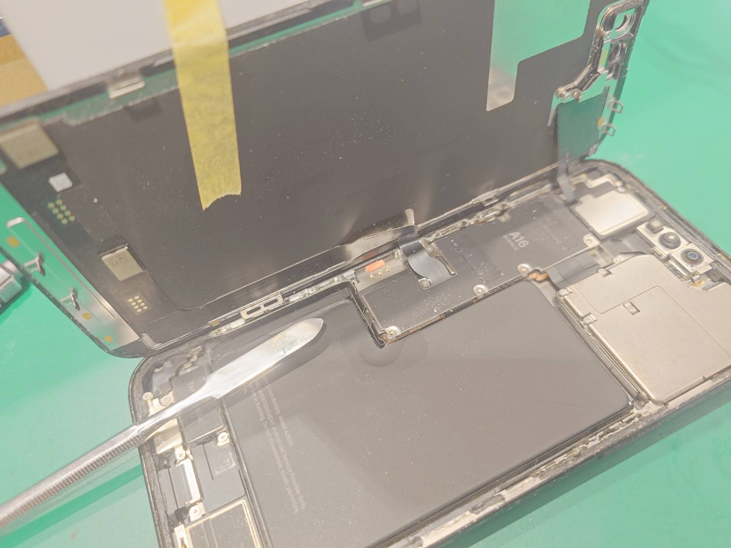 【新橋よりご来店】iPhone14のバッテリー交換修理をご依頼いただきました！